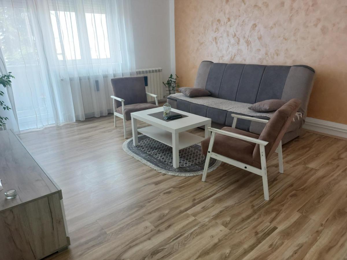 Apartman Centar Sremska Mitrovica Zewnętrze zdjęcie