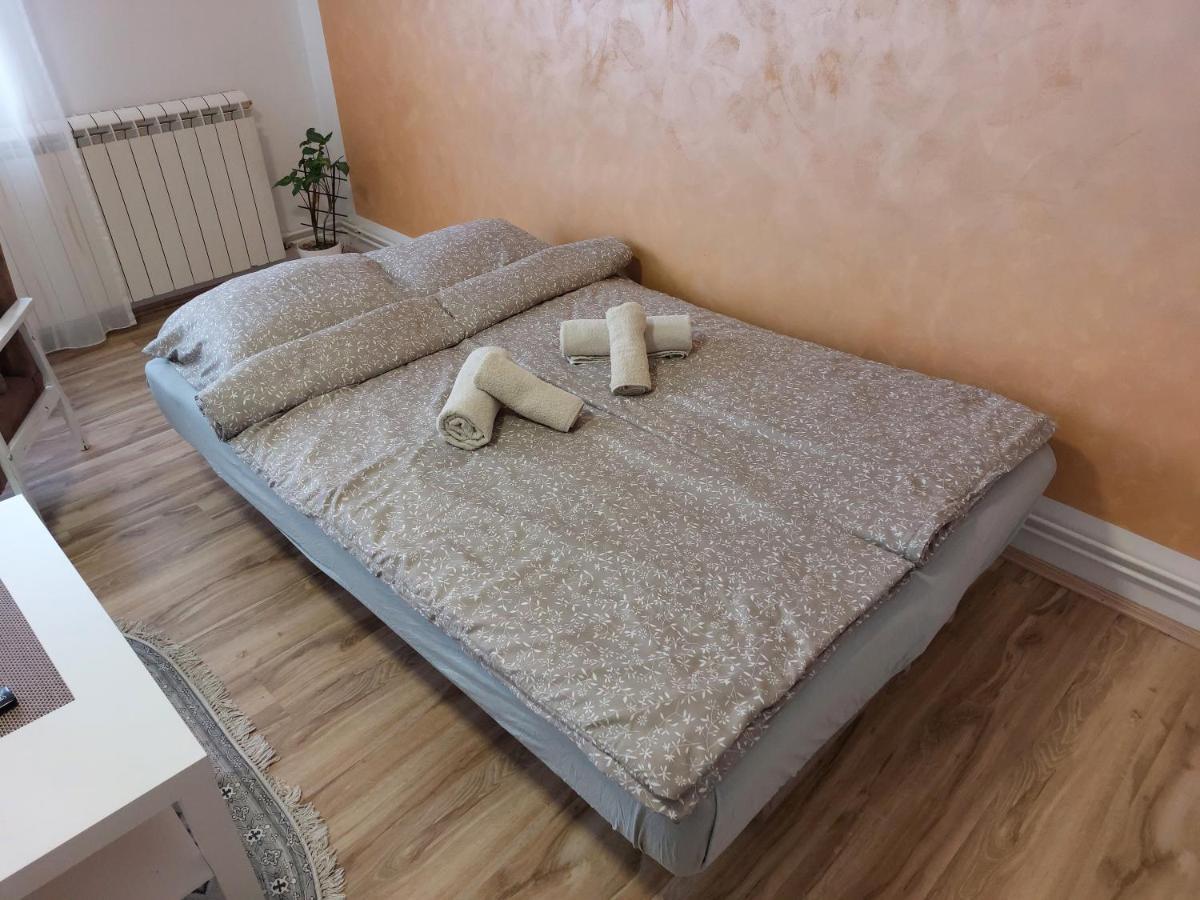 Apartman Centar Sremska Mitrovica Zewnętrze zdjęcie