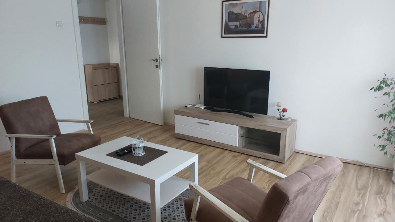 Apartman Centar Sremska Mitrovica Zewnętrze zdjęcie